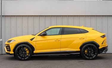Lamborghini Urus 2
