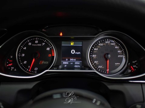 Audi RS4 4.2 RS 4 FSI Quattro Auto 4WD 5dr 30