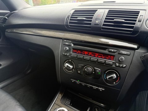 BMW 1 Series 2.0 118i Exclusive Edition Euro 5 (s/s) 2dr 9