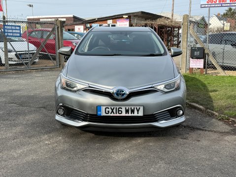 Toyota Auris VVT-I EXCEL HYBRID AUTO 9