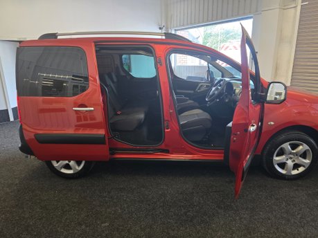 Peugeot Partner TEPEE OUTDOOR HDI 23