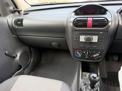 Vauxhall Combo 1.3 CDTi 2000 16v Panel Van 3dr Diesel Manual (134 g/km, 69 bhp) 23