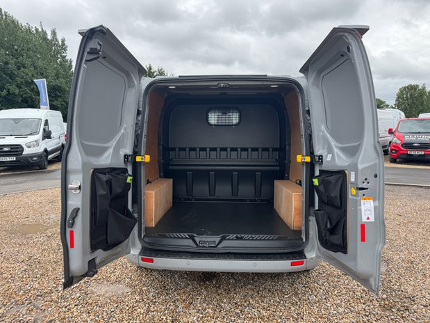 Ford Transit Custom Crew Cab AUTO SWB L1H1 Sport 320 Air Con Alloys Camera EURO 6 9