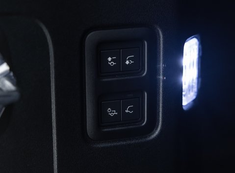 Land Rover Defender 110 V8 Carpathian Edition OVERFINCH 49