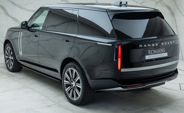 Land Rover Range Rover D350 AUTOBIOGRAPHY LWB 12