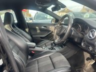 Mercedes-Benz CLA Class CLA 180 SPORT 12