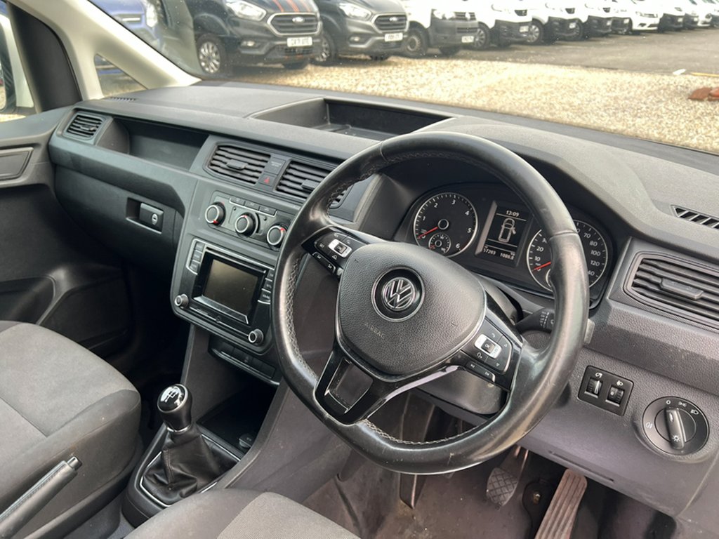 2018 Volkswagen CaddySWB L1H1 C20 Tdi Trendline AIR CON EURO 6 NO VAT — thumbnail 29 of 51