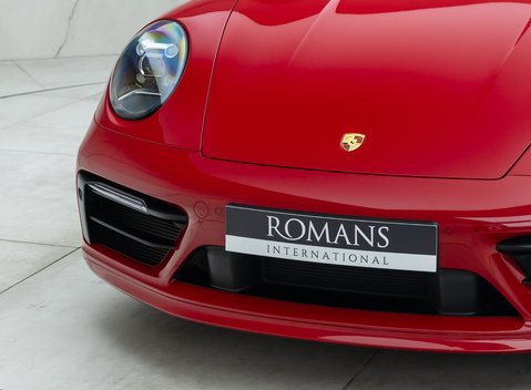 Porsche 911 Carrera 4 (992) 29