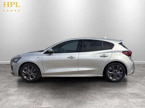 Ford Focus 1.0T EcoBoost MHEV ST-Line Hatchback 5dr Petrol Hybrid Manual Euro 6 (s/s) 4