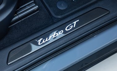 Porsche Cayenne TURBO GT 26