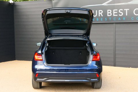 Audi A1 1.0 A1 Sportback 30 TFSI Sport Semi-Auto 5dr 17