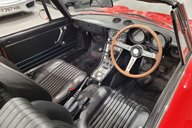 Alfa Romeo Spider 1750 VELOCE 23