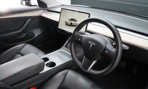 Tesla Model 3 Standard Range Plus Ryzen Chip GROK AI LFP Battery Heat Pump 1 Owner VatQ 2
