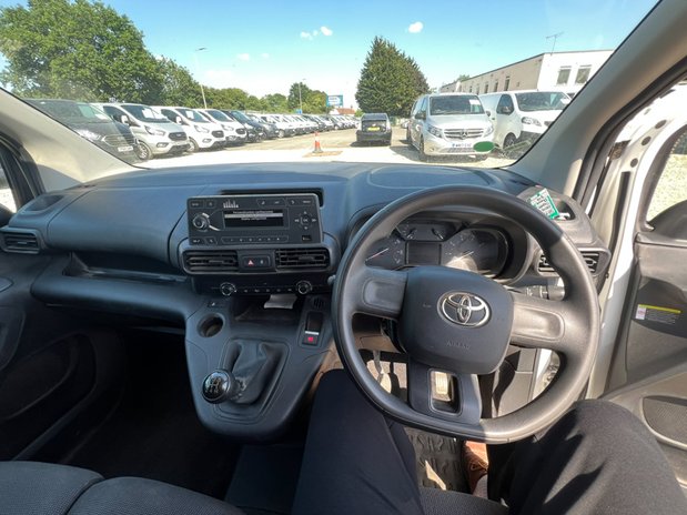 Toyota Proace City SWB L1H1 Low Roof Active Air Con EURO 6 NO VAT 43
