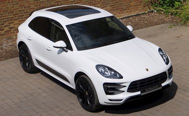 Porsche Macan Turbo 3