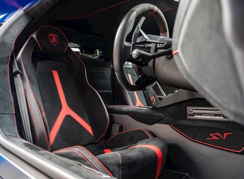 Lamborghini Aventador SV LP 750-4 Coupe 14