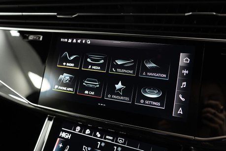 Audi Q8 3.0 TFSI V6 55 Black Edition SUV 5dr Petrol Tiptronic quattro Euro 6 (s/s) 15