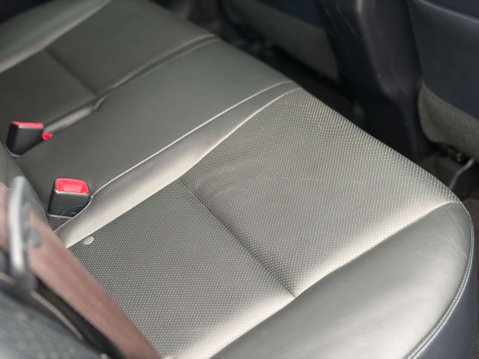 Lexus CT 1.8 CT 200h Luxury CVT 5dr 17