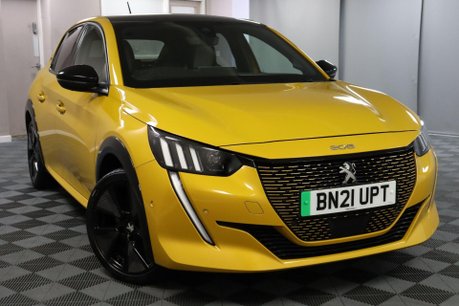 Peugeot e-208 GT PREMIUM 20