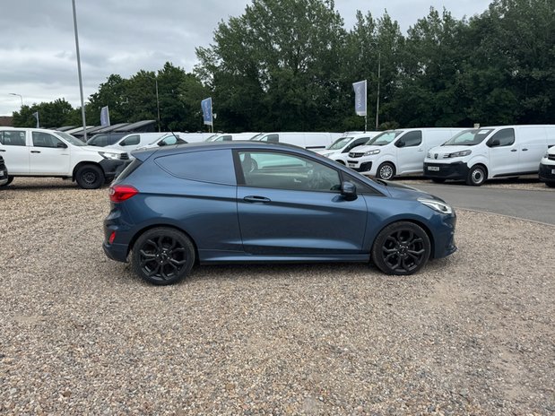 Ford Fiesta Petrol SWB L1H1 Low Roof Sport Air Con Alloys EURO 6 NO VAT 5