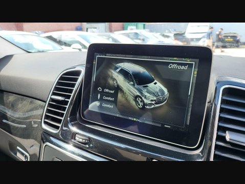 Mercedes-Benz GLE GLE 350 D 4MATIC AMG LINE PREMIUM PLUS 28