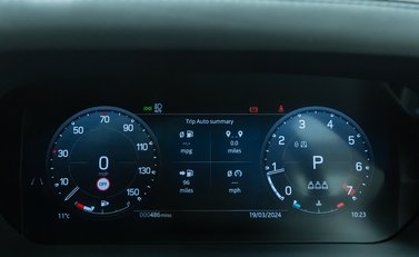 Land Rover Defender 90 V8 Carpathian Edition 16