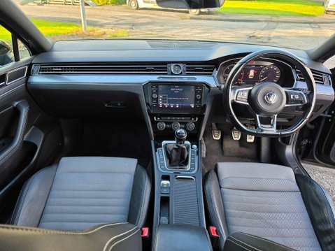 Volkswagen Passat 2.0 Passat R-Line TDI BlueMotion Technology 5dr 16