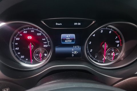 Mercedes-Benz GLA Class GLA 180 URBAN EDITION 15