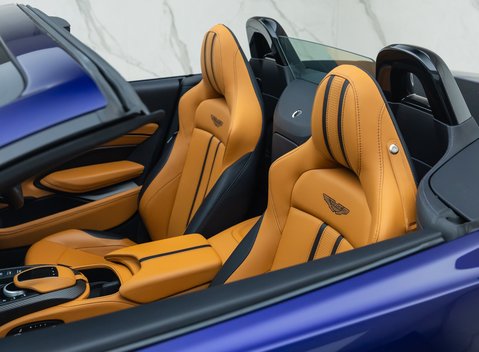 Aston Martin V8 Vantage ROADSTER 35