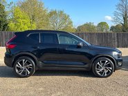 Volvo XC40 B4 R-DESIGN PRO MHEV 7