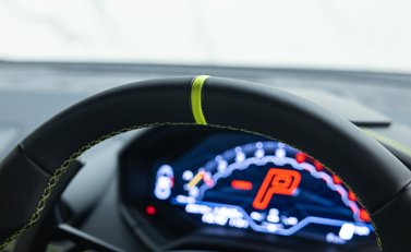 Lamborghini Huracan Tecnica 26