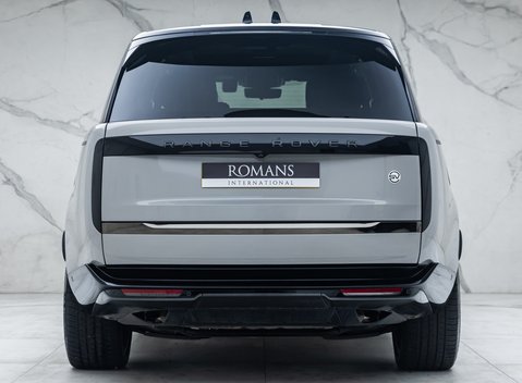 Land Rover Range Rover P510e SV 8