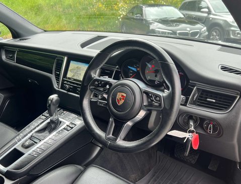 Porsche Macan 3.0 Macan S Semi-Auto 4WD 5dr 18
