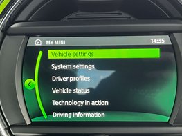 Mini Hatch 2.0 John Cooper Works Auto 3dr 37