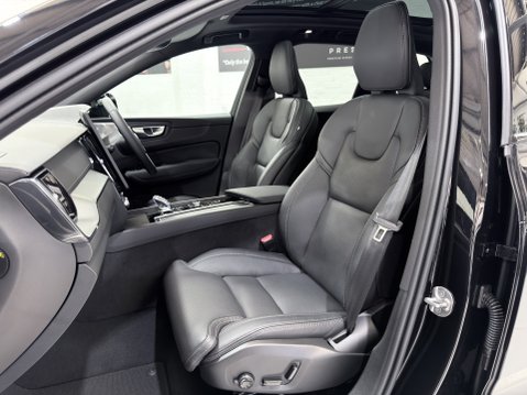 Volvo XC60 B5 ULTRA BLACK EDITION AWD 70