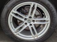 Porsche Macan 2.0 Macan Semi-Auto 4WD 5dr 31