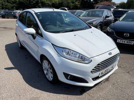 Ford Fiesta 1.0T EcoBoost Titanium Euro 6 (s/s) 5dr