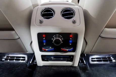 Rolls-Royce Ghost V12. FULL PPF. STARLIGHT. H, C & M SEATS. REAR ENTERTAINMENT. HUD. 67