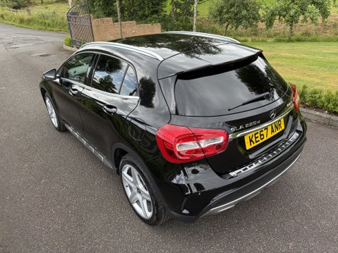 Mercedes-Benz GLA Class GLA 220 D 4MATIC AMG LINE 10