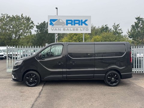 Renault Trafic 2.0 dCi Blue LL30 Sport Panel Van 5dr Diesel Manual L2 H1 Euro 6 (s/s) (130 33