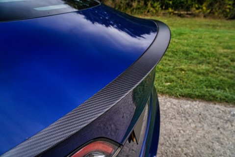 Tesla Model 3 PERFORMANCE 21