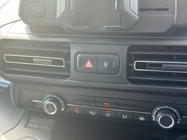 Citroen Berlingo Crew Cab LWB L2H1 Low Roof Enterprise Air Con Sensors EURO 6 28