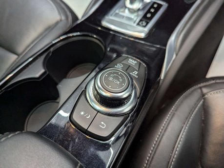 Infiniti Q30 2.1 Q30 Premium Tech D Semi-Auto 5dr 83