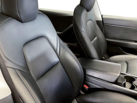 Tesla Model 3 Standard Range Plus Saloon 4dr Electric Auto RWD (241 bhp) 11