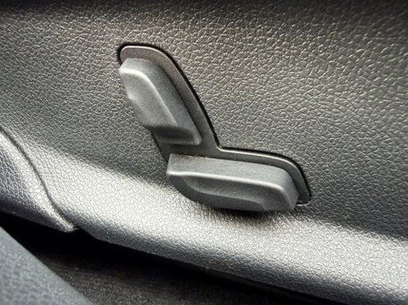 Mercedes-Benz C Class 2.1 C220d AMG Line G-Tronic+ Euro 6 (s/s) 5dr 19