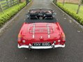 MG B ROADSTER 12