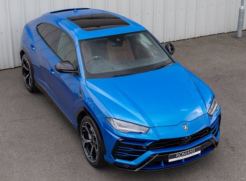 Lamborghini Urus 8