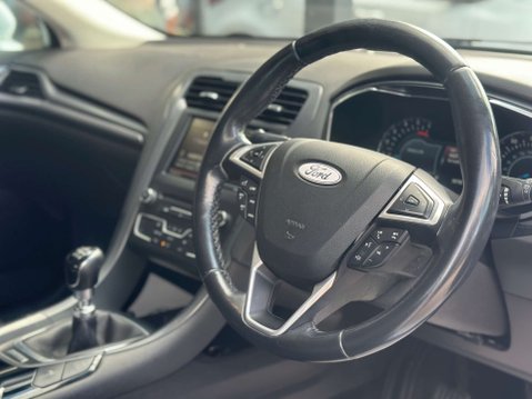 Ford Mondeo 2.0 Mondeo Titanium TDCi 5dr 14