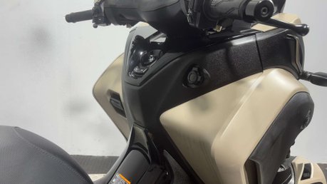 Yamaha Tricity 300 2024 ONLY 443 MILES!! 3 WHEELER TRIKE RIDE ON A CAR LICENCE 300CC 21