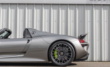 Porsche 918 Spyder 34
